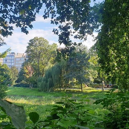Lovely Two Bedroom Apartment With Free Parking Antuérpia Exterior foto