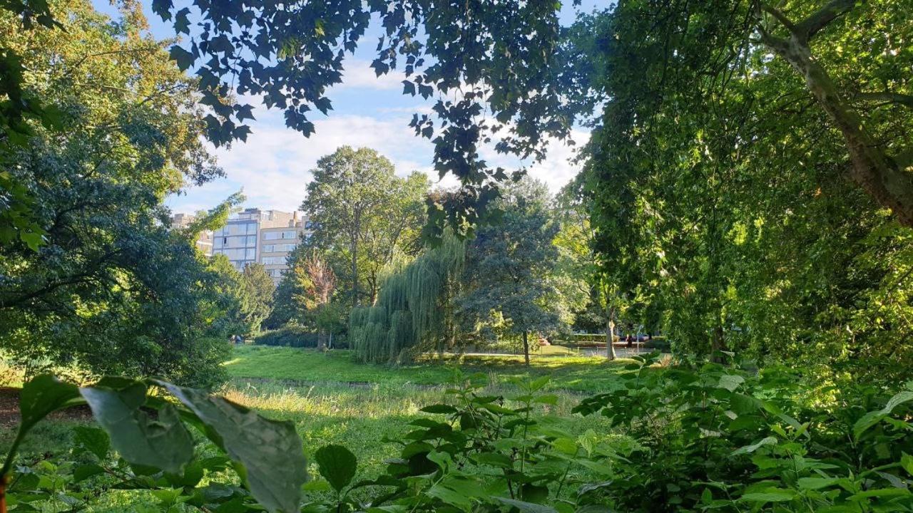 Lovely Two Bedroom Apartment With Free Parking Antuérpia Exterior foto
